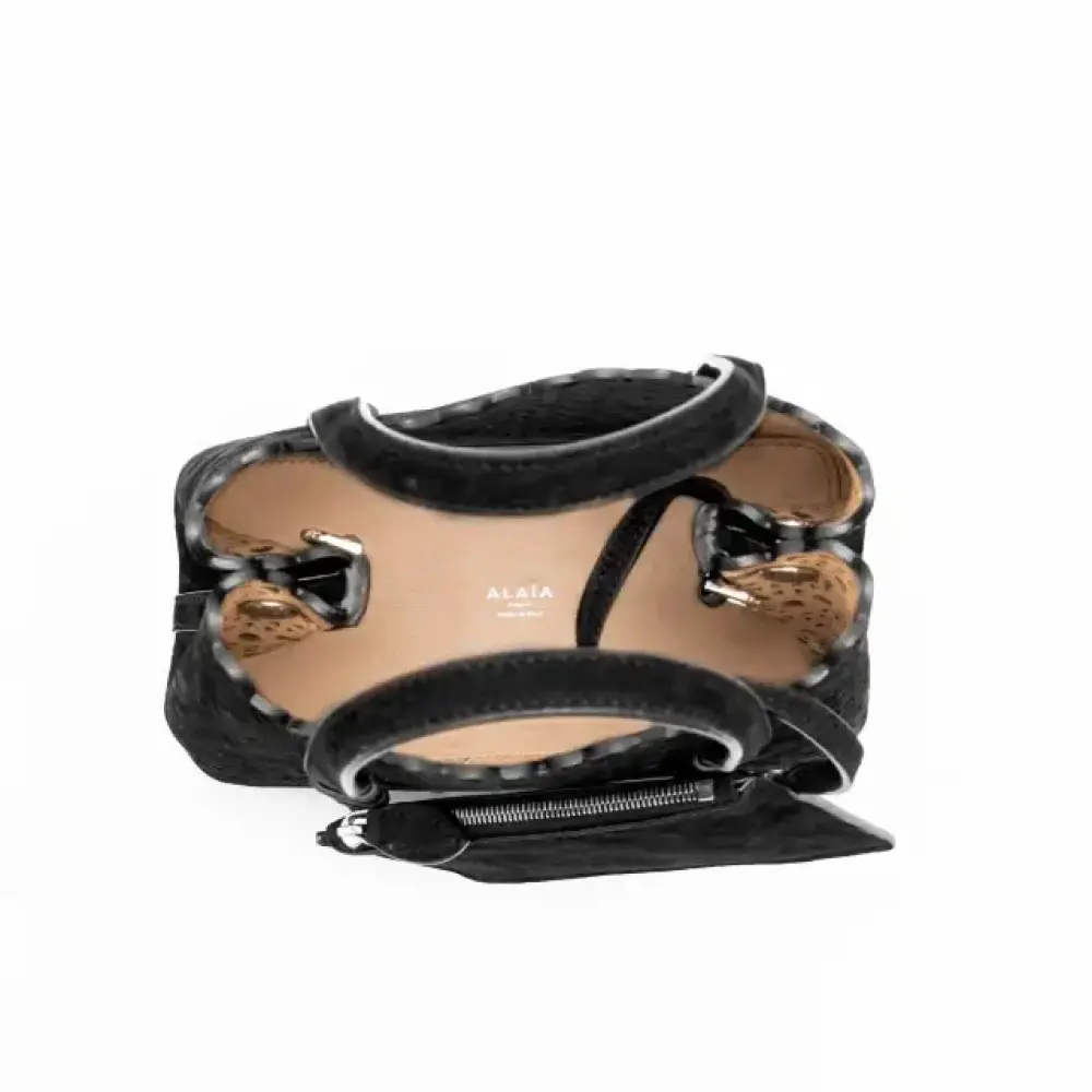 ALAIA MINA 20 BAG VIENNE WAVE CALFSKIN black