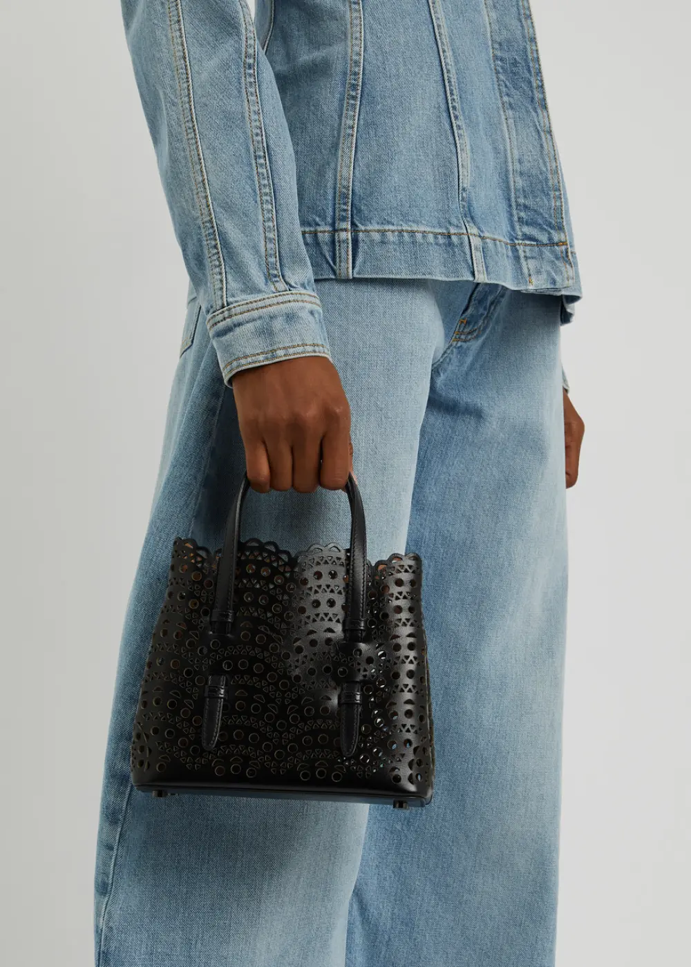 ALAIA MINA 20 BAG VIENNE WAVE CALFSKIN black
