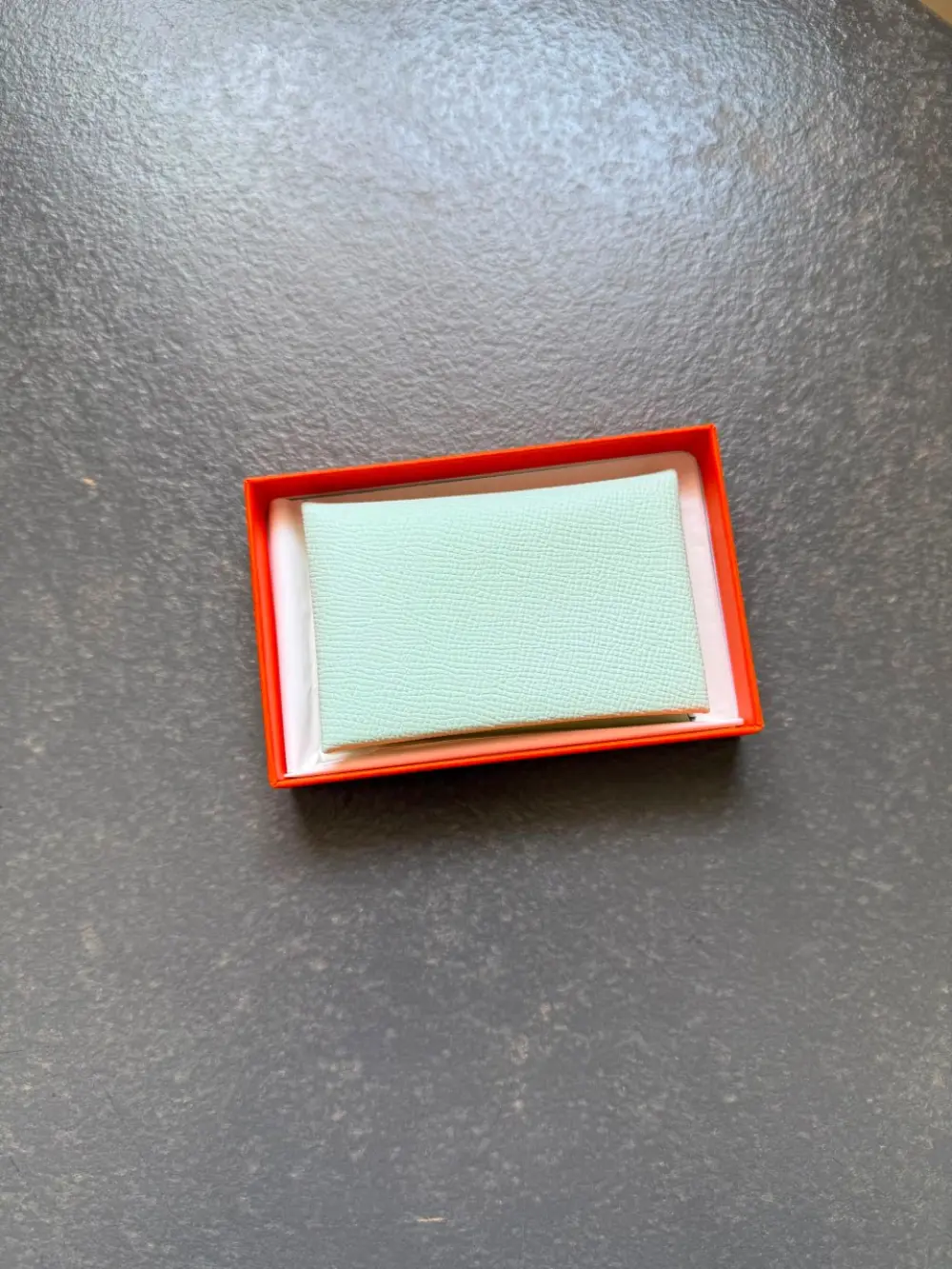 HERMES CALVI CARD HOLDER VERT PEPPERMINT CHEVRE