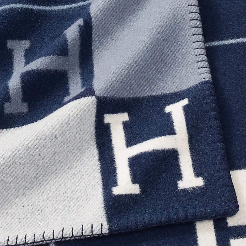 HERMES AVALON BLANKET ECRU / CABAN