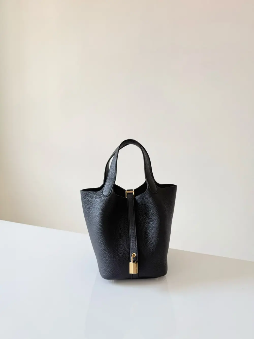HERMES PICOTIN 18 BLACK GHW
