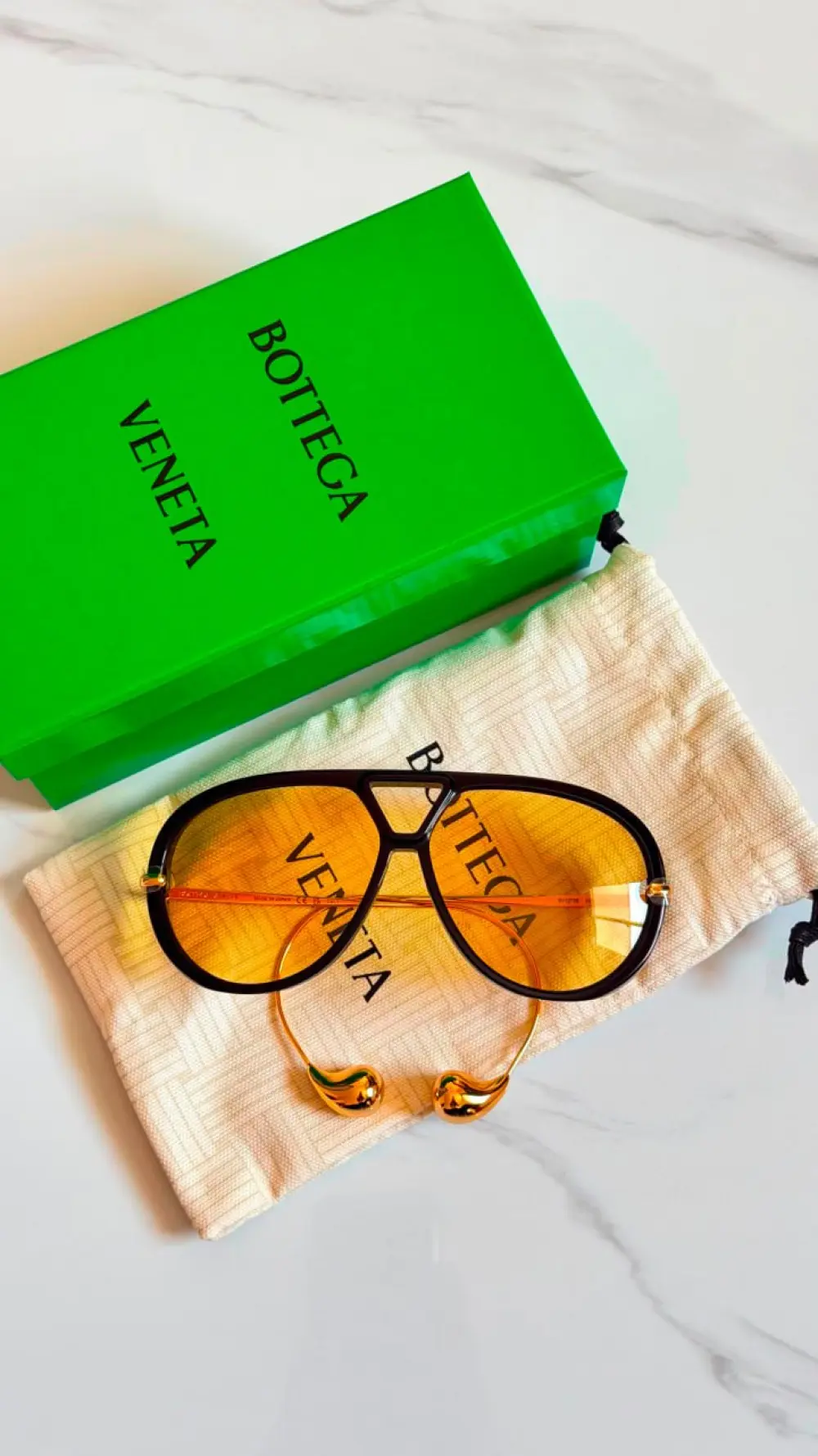 BOTTEGA VENETA BV DROP AVIATOR SUNGLASSES BLACK YELLOW GHW