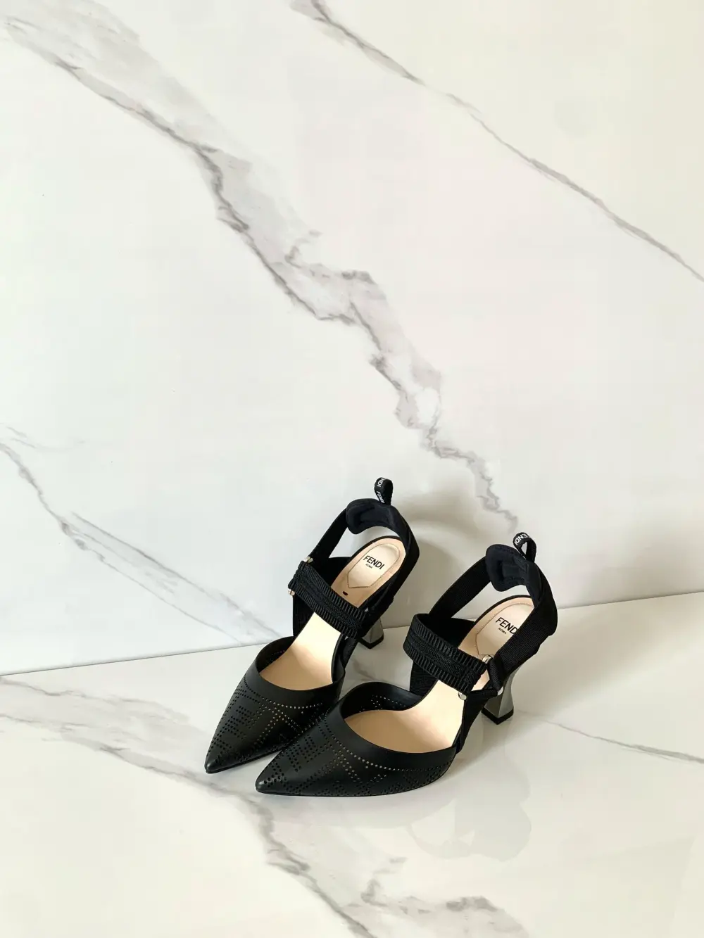 FENDI COLIBRI SLINGBACK 8,5CM LASERCUT BLACK LEATHER