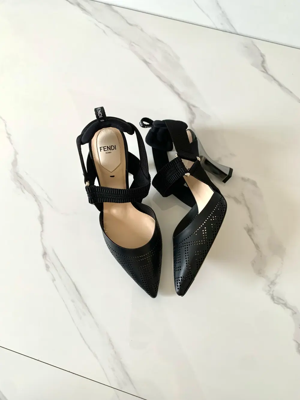 FENDI COLIBRI SLINGBACK 8,5CM LASERCUT BLACK LEATHER
