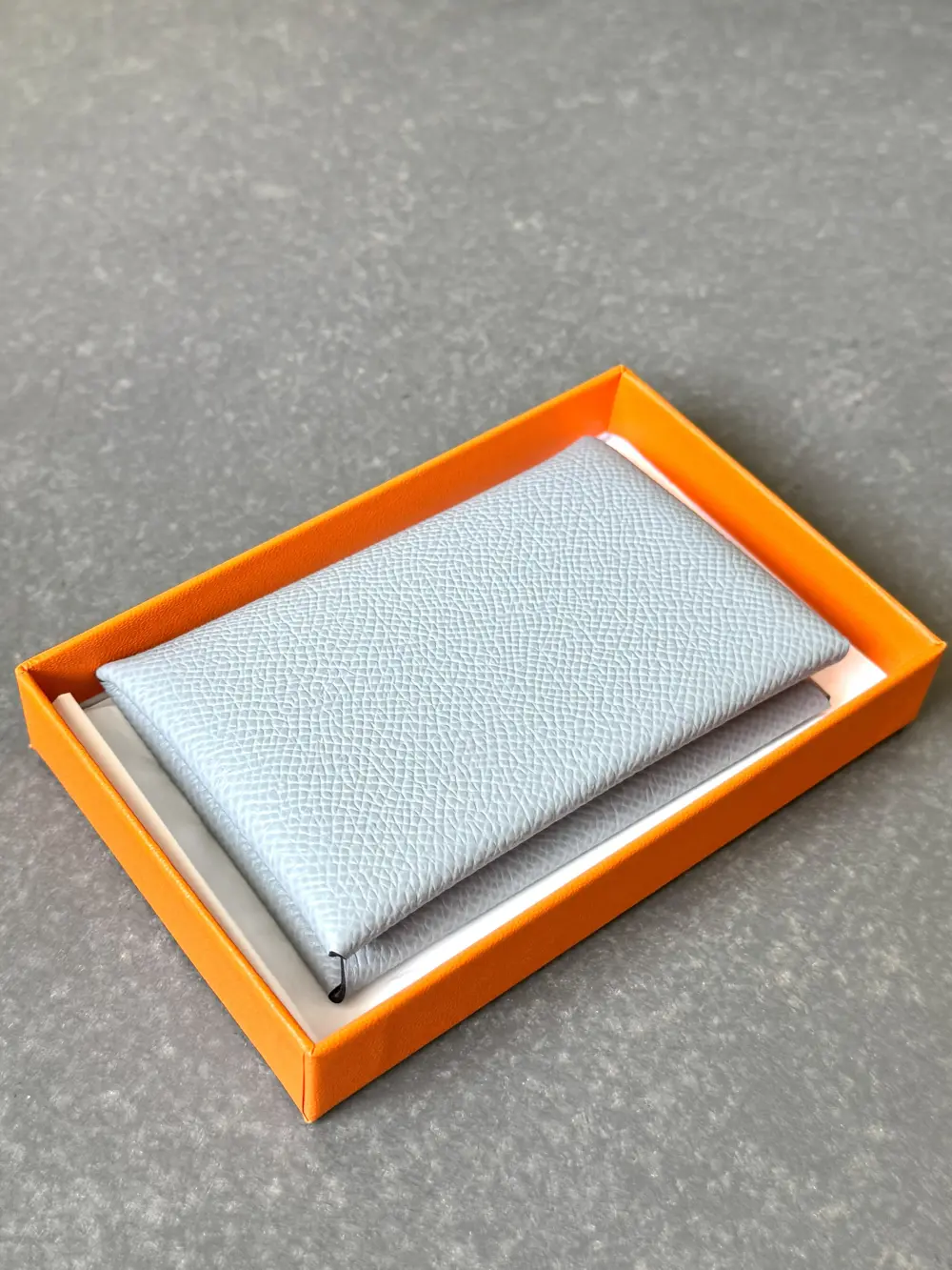 HERMES CALVI CARD HOLDER GRIS PANTIN EPSOM