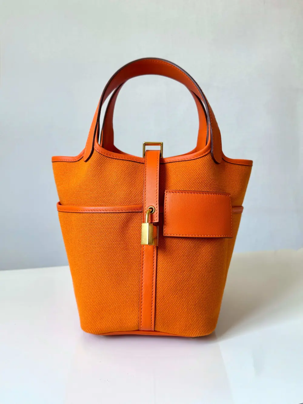 HERMES PICOTIN 18 CARGO ORANGE GHW