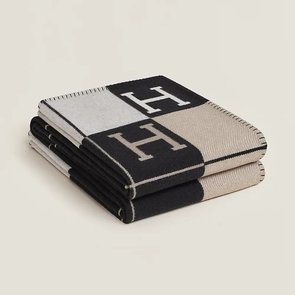 HERMES AVALON THROW III BLANKET ECRU / NOIR