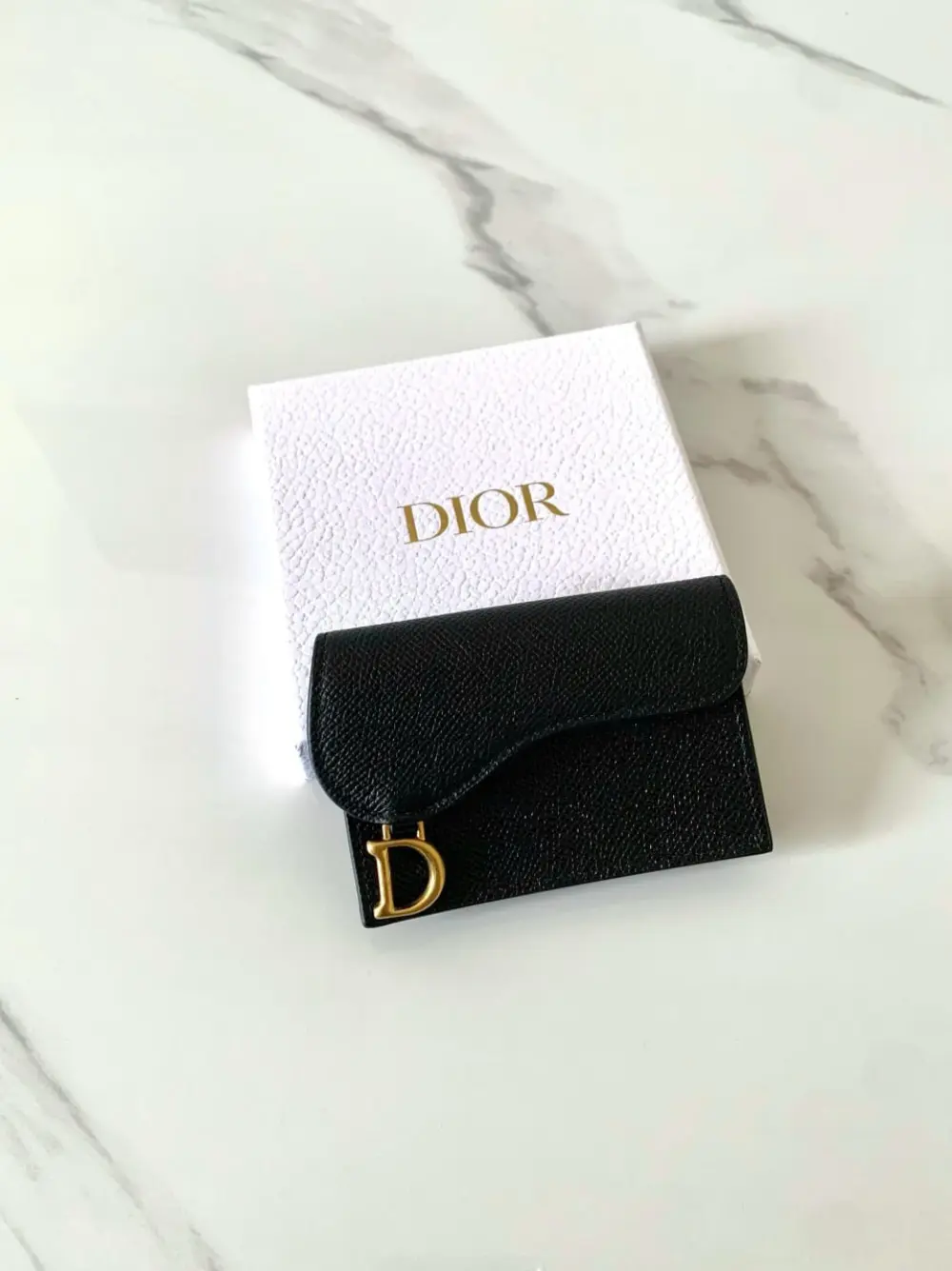 DIOR CARD CASE FLAP SADDLE black grained ghw