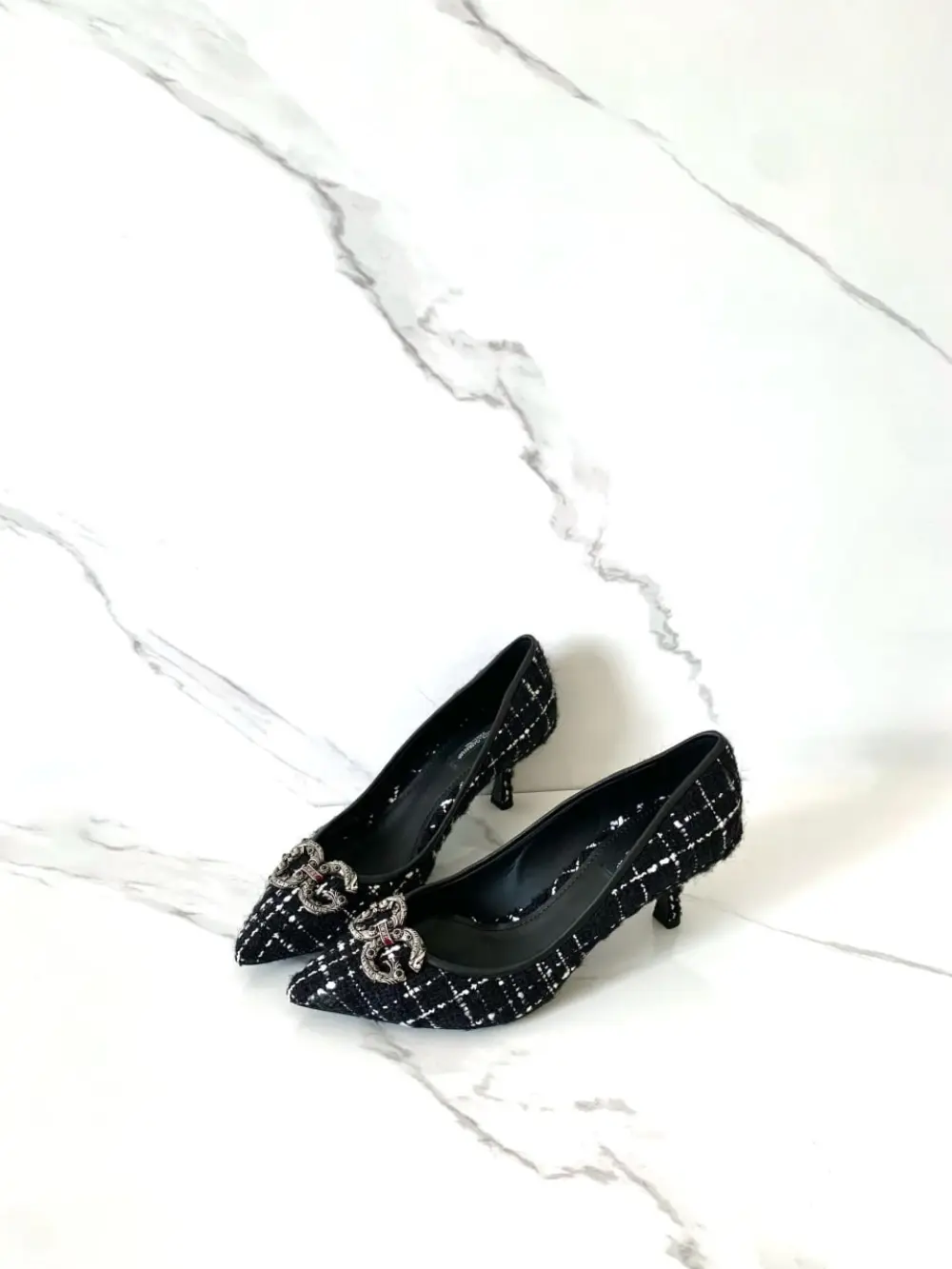 DOLCE & GABANNA DNG LOGO EMBELLISHED TWEED PUMPS 6CM black