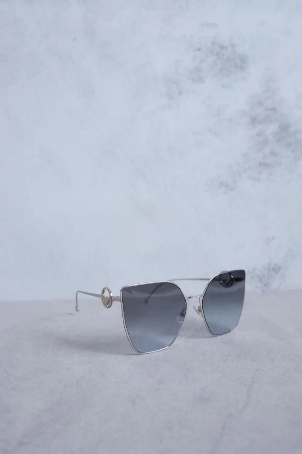 FENDI SUNGLASES silver