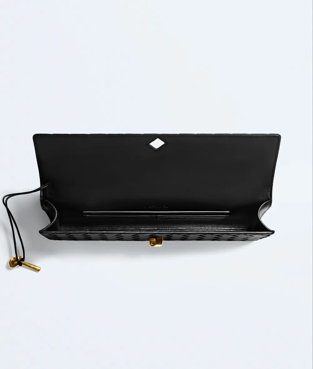 BOTTEGA VENETA BV ANDIAMO CLUTCH black