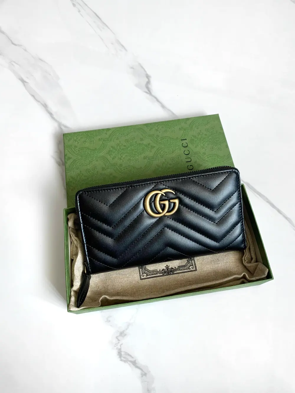 GUCCI GG MARMONT ZIP AROUND WALLET black ghw