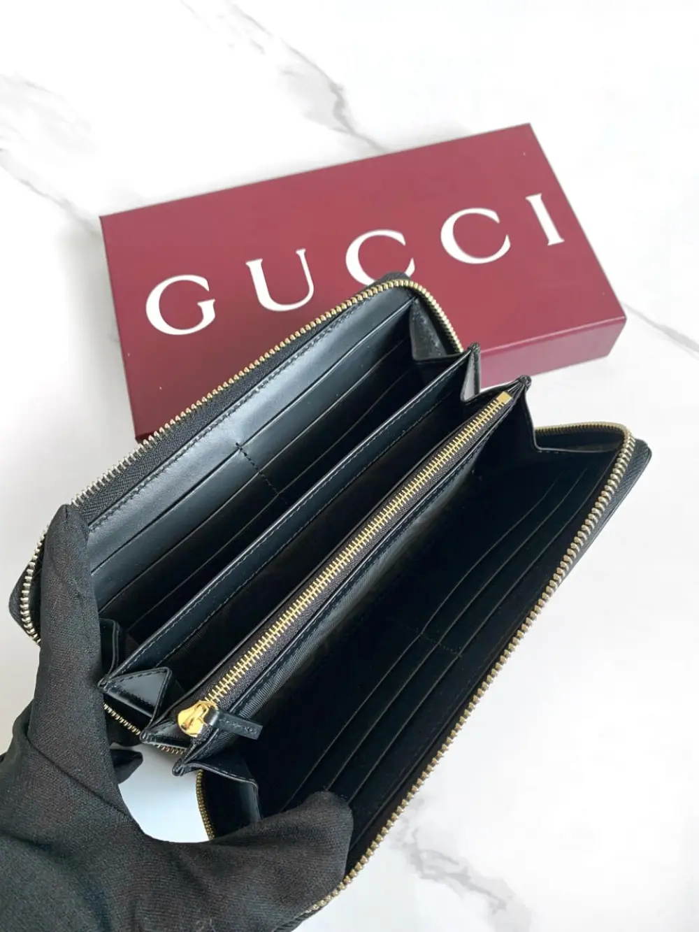 GUCCI LONG WALLET ZIPPER GG BIG LOGO black