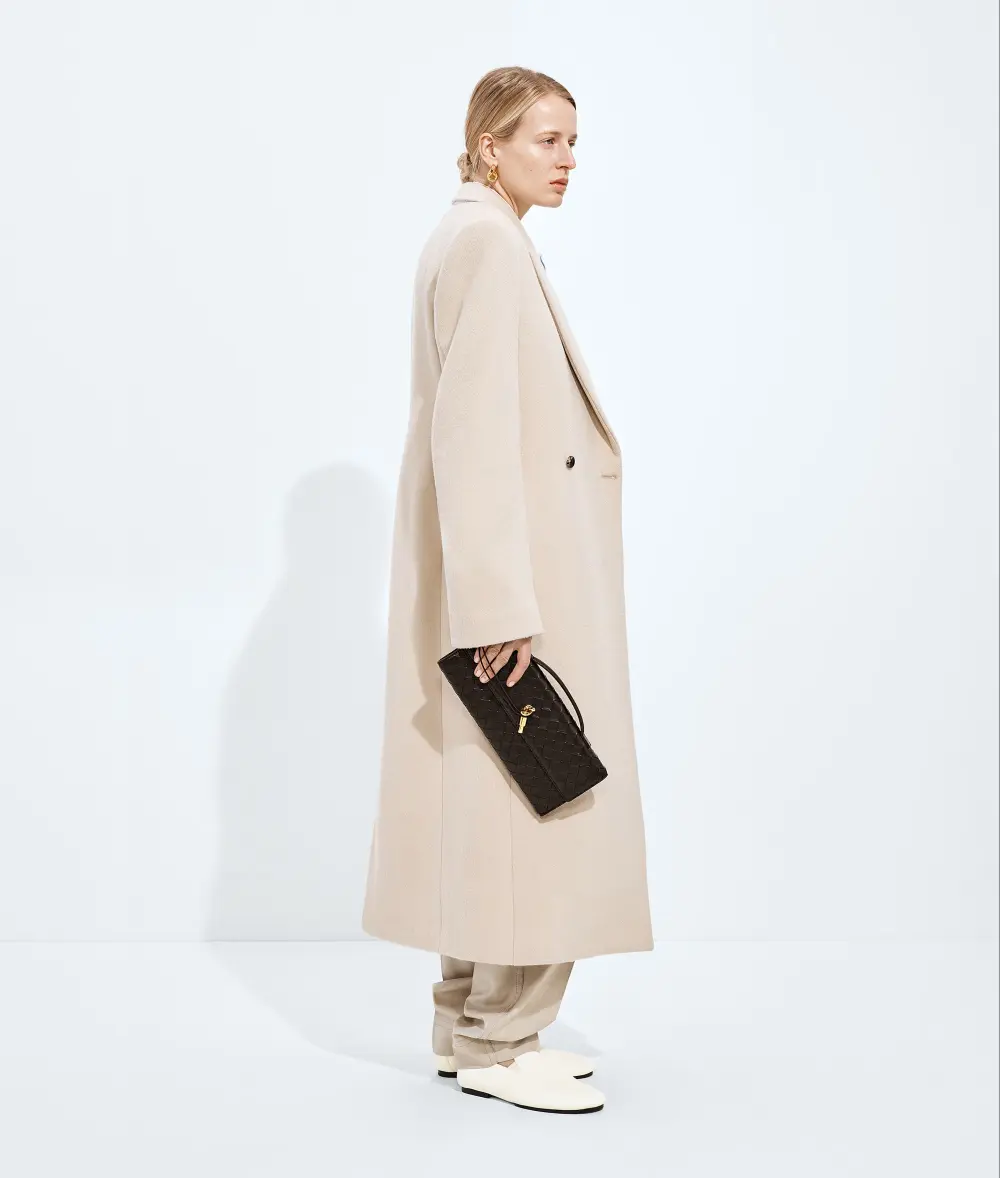BOTTEGA VENETA BV ANDIAMO CLUTCH fondant ghw