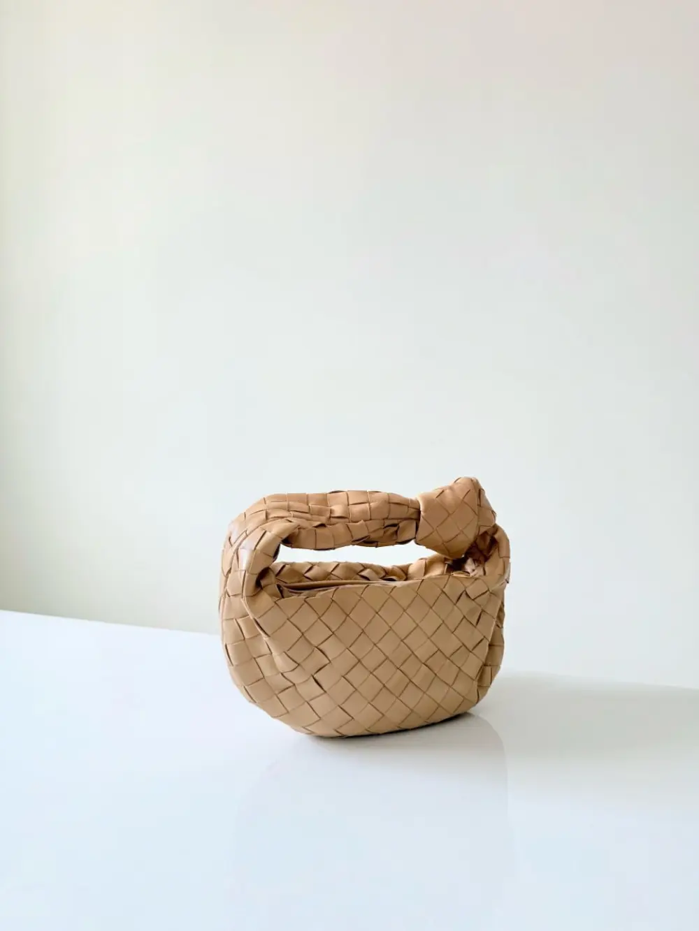 BOTTEGA VENETA BV MINI JODIE almond ghw