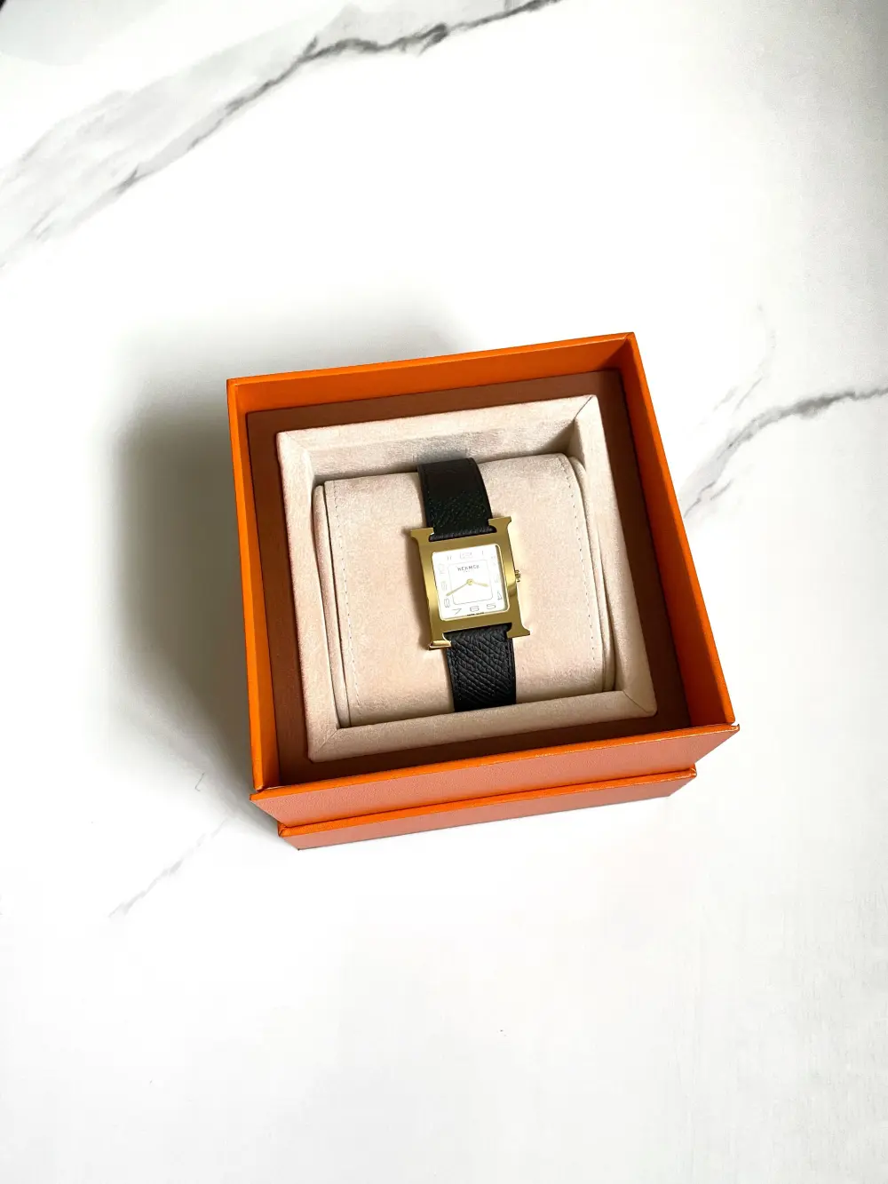 HERMES HHOUR MM black epsom ghw