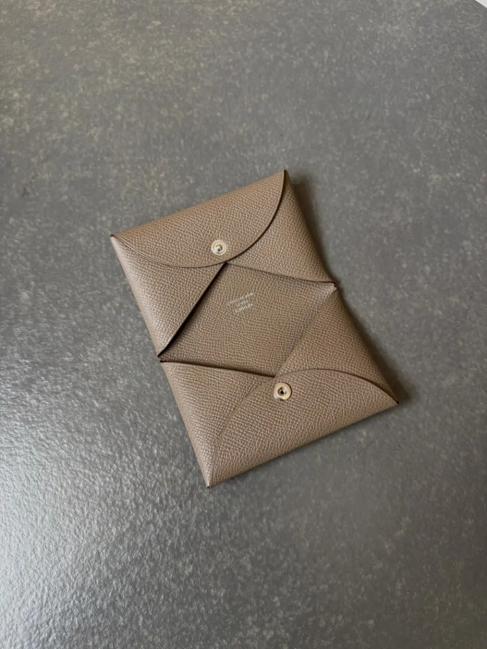 HERMES CALVI CARD HOLDER etoupe epsom