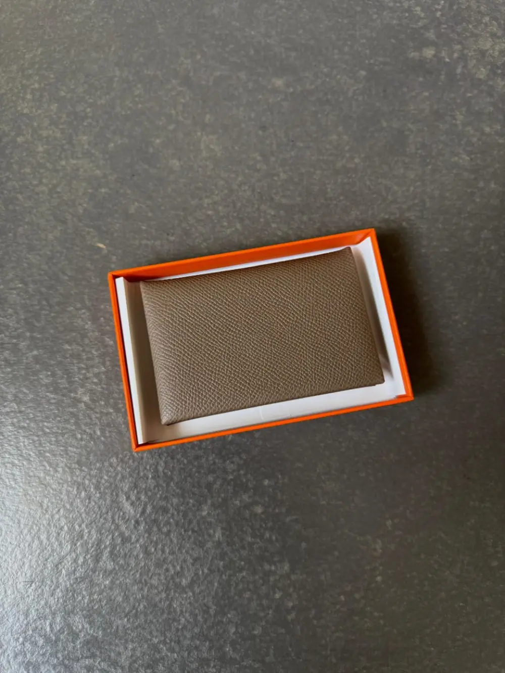 HERMES CALVI CARD HOLDER etoupe epsom