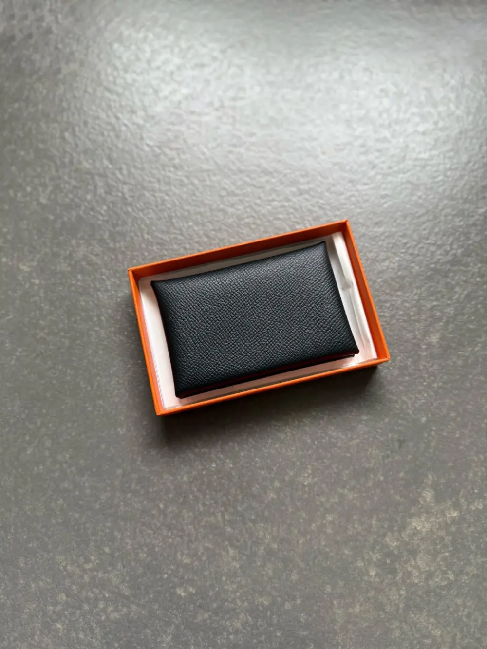 HERMES CALVI CARD HOLDER black epsom