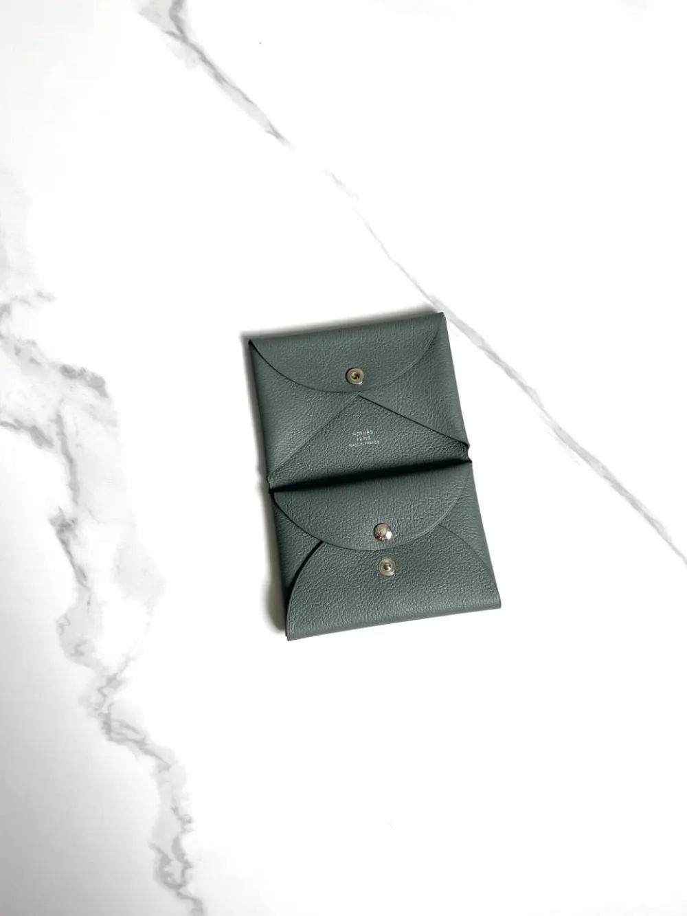 HERMES CALVI DUO CARD HOLDER vert amande chevre