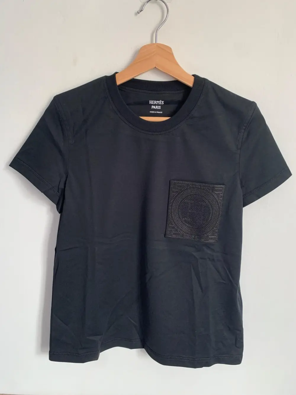 HERMES TSHIRT EMBROIDERED POCKET black