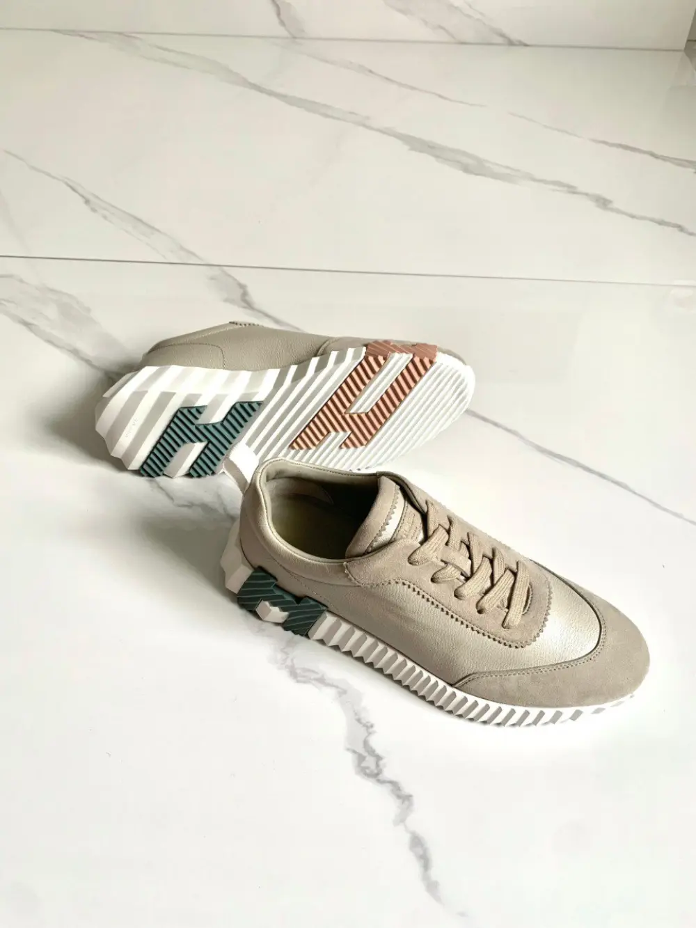BOUNCING · beige esquisse leather