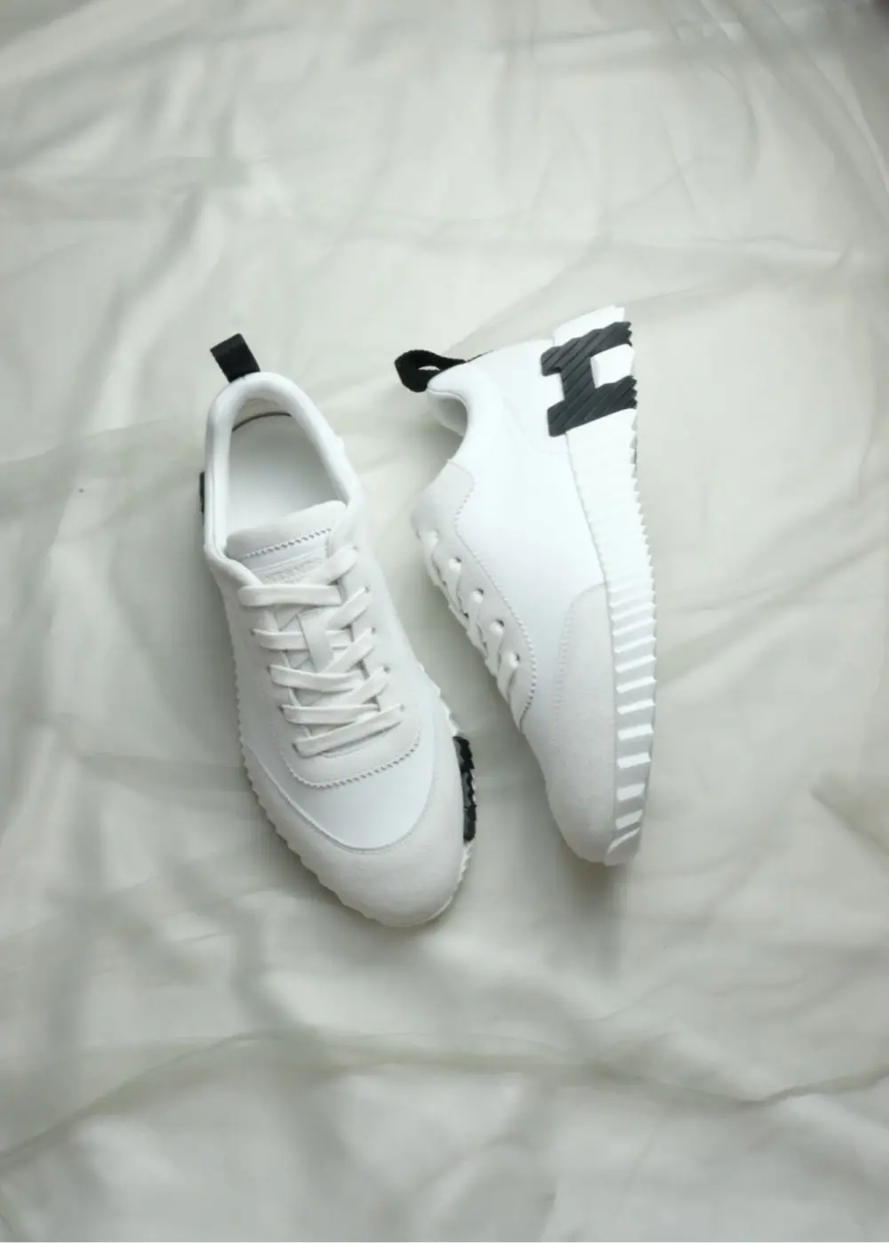 HERMES BOUNCING white leather h - black