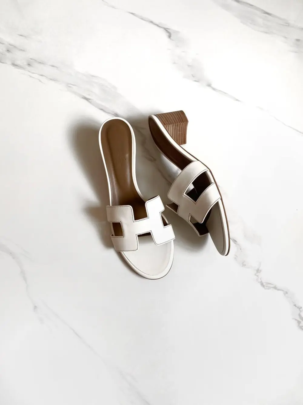 HERMES OASIS white