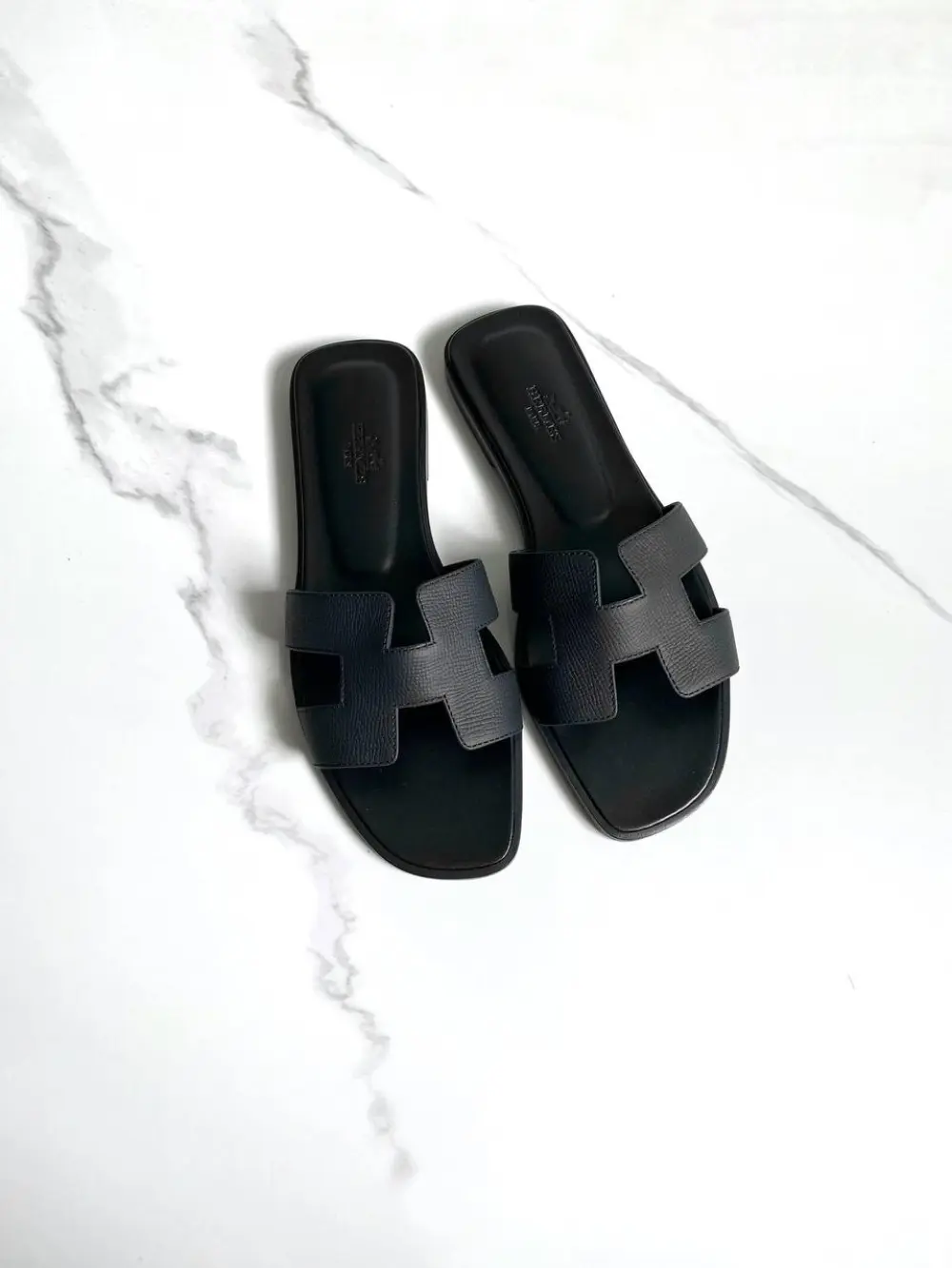 HERMES ORAN all black epsom