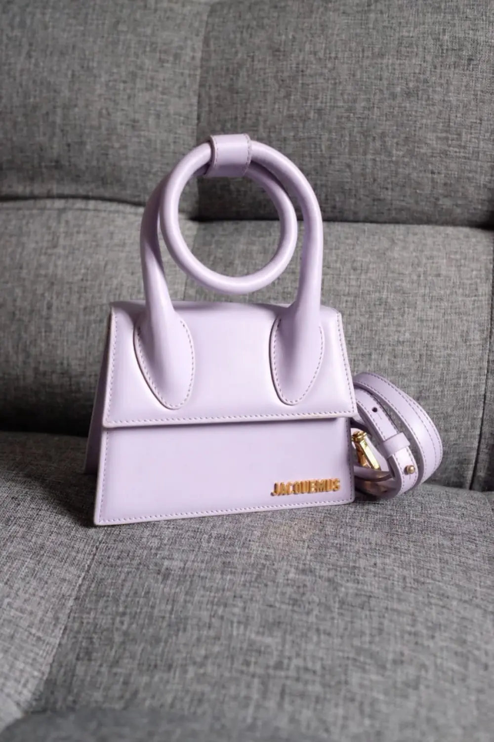 JACQUEMUS NOEUD MEDIUM lilac