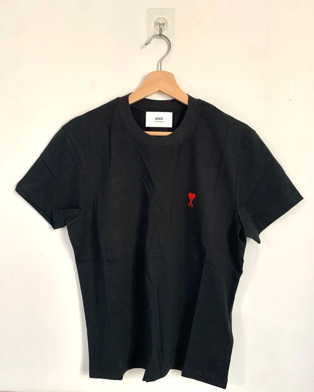 AMI PARIS TSHIRT DE COEUR black