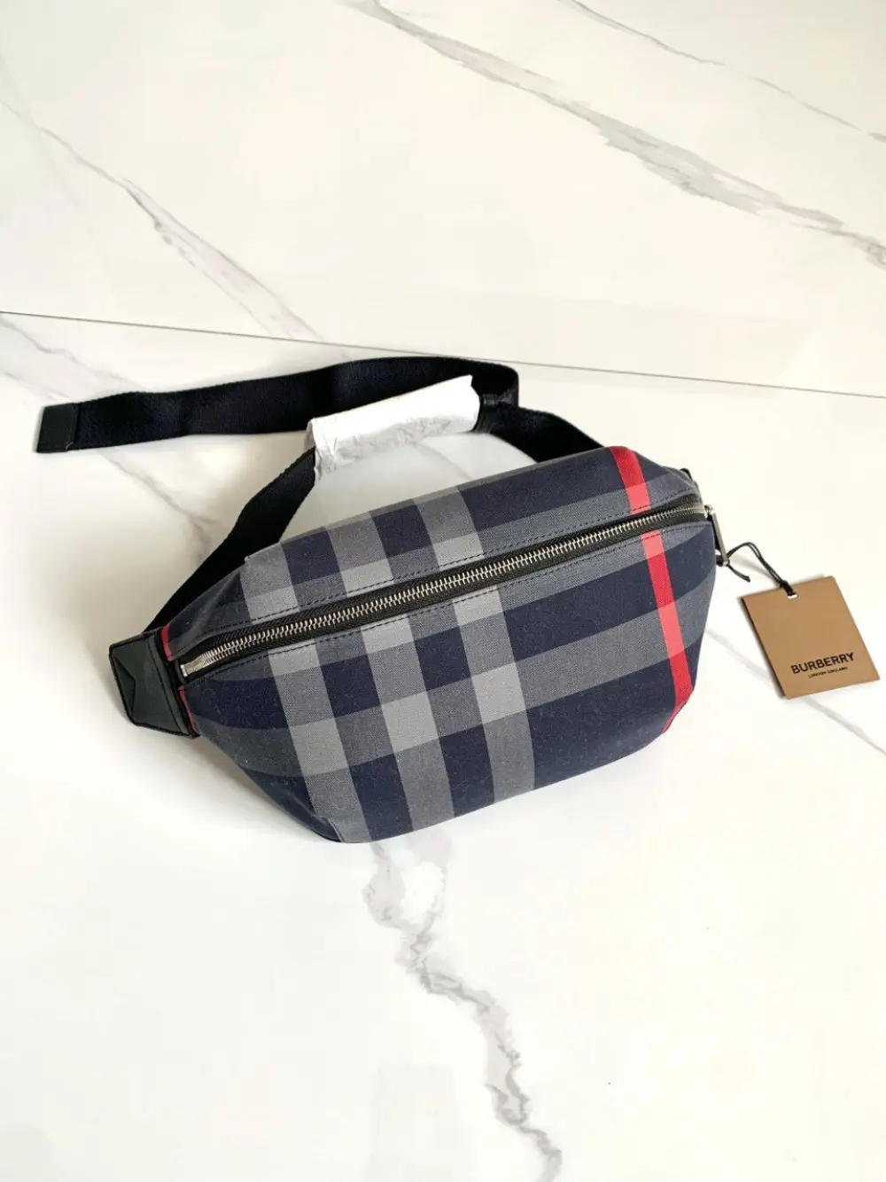 BURBERRY BELT BAG navy grey