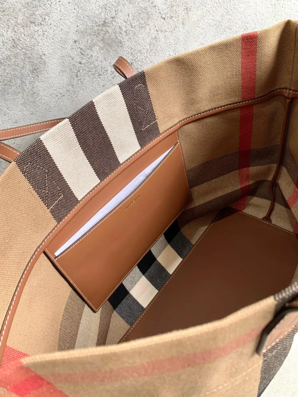 BURBERRY TOTE BAG taupe brown
