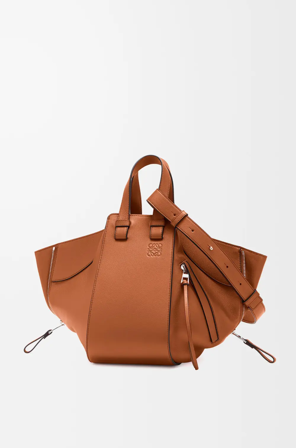 LOEWE SMALL HAMMOCK BAG CLASSIC CALFSKIN tan