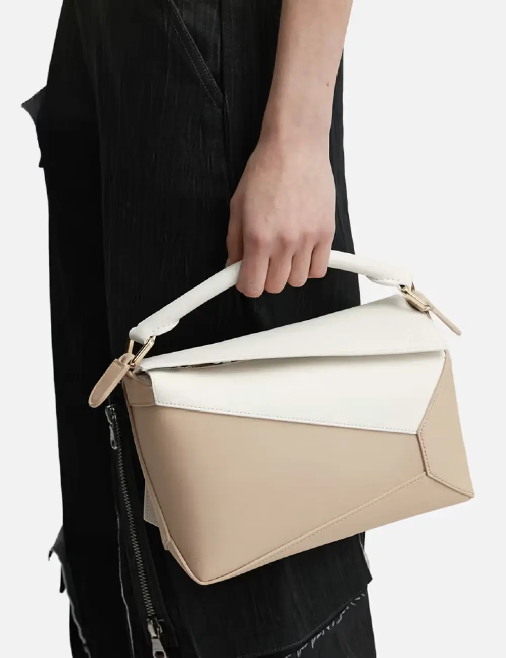 LOEWE SMALL PUZZLE BAG CLASSIC CALFSKIN soft white / paper craft