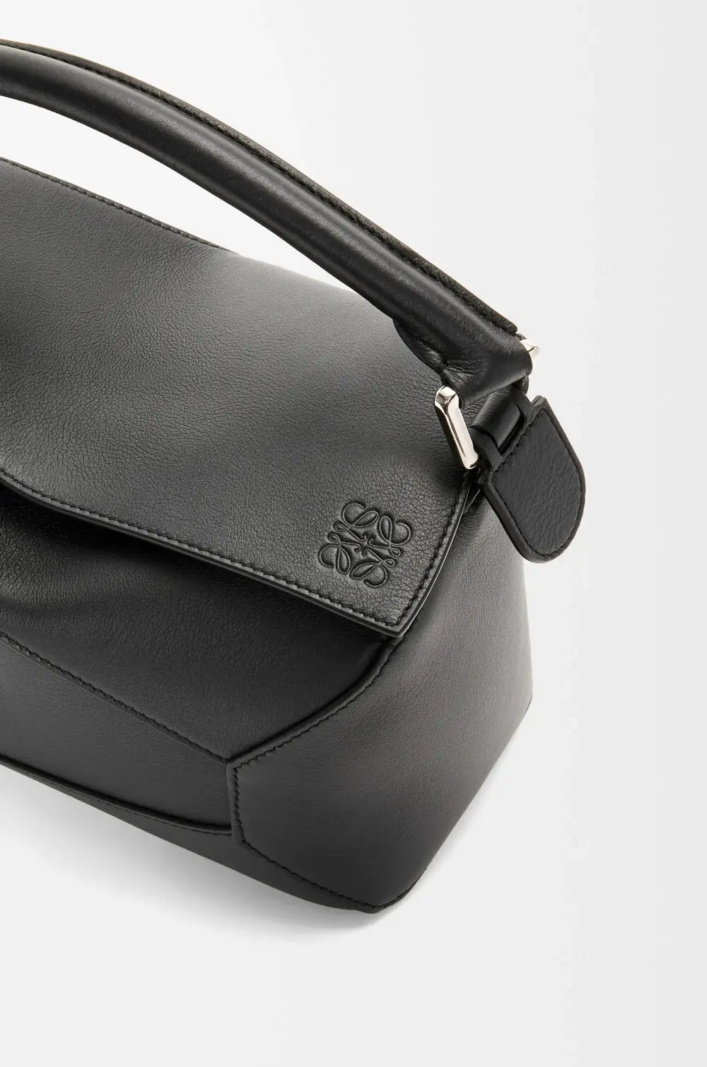 LOEWE SMALL PUZZLE BAG CLASSIC CALFSKIN black shw