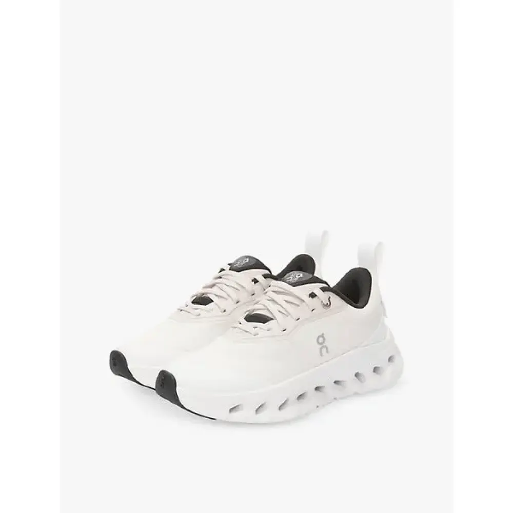 X ON CLOUDTILT 2.0 SNEAKERS · sand / white