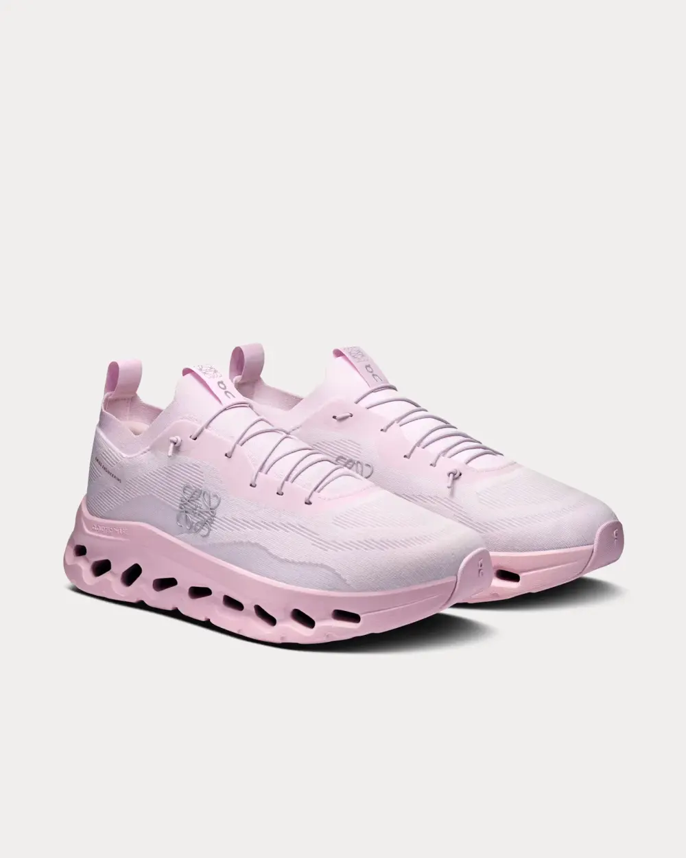 X ON CLOUDTILT SNEAKERS · pale pink
