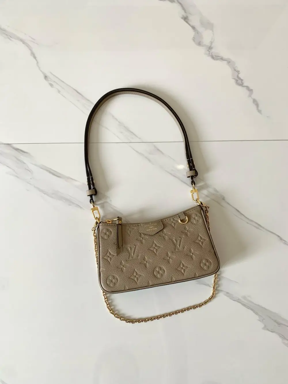 LOUIS VUITTON LV EASY POUCH ON STRAP empreinte leather gris tourterelle