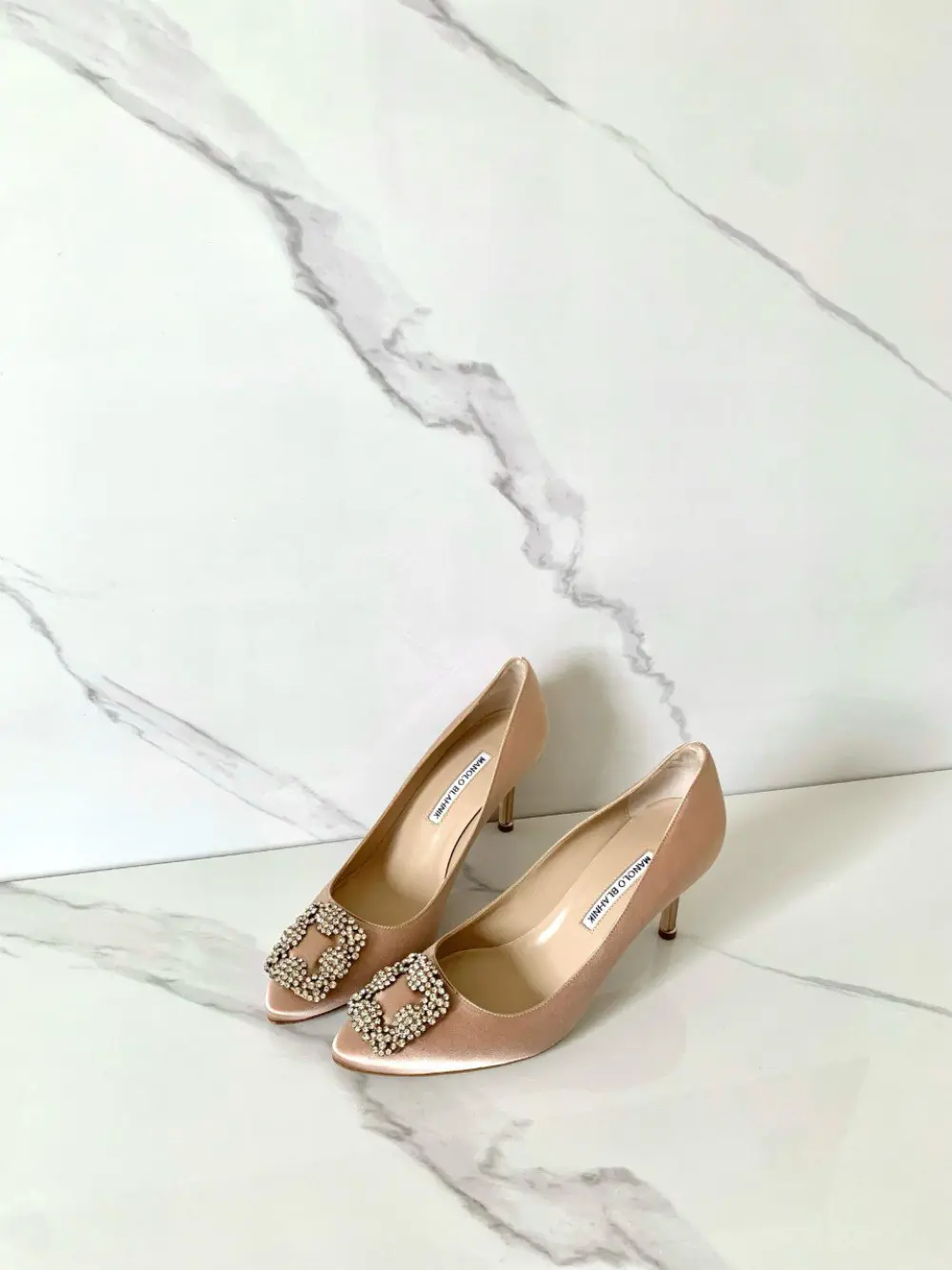 MANOLO BLAHNIK HANGISI HEELS 7CM mnude - rosegold crystal