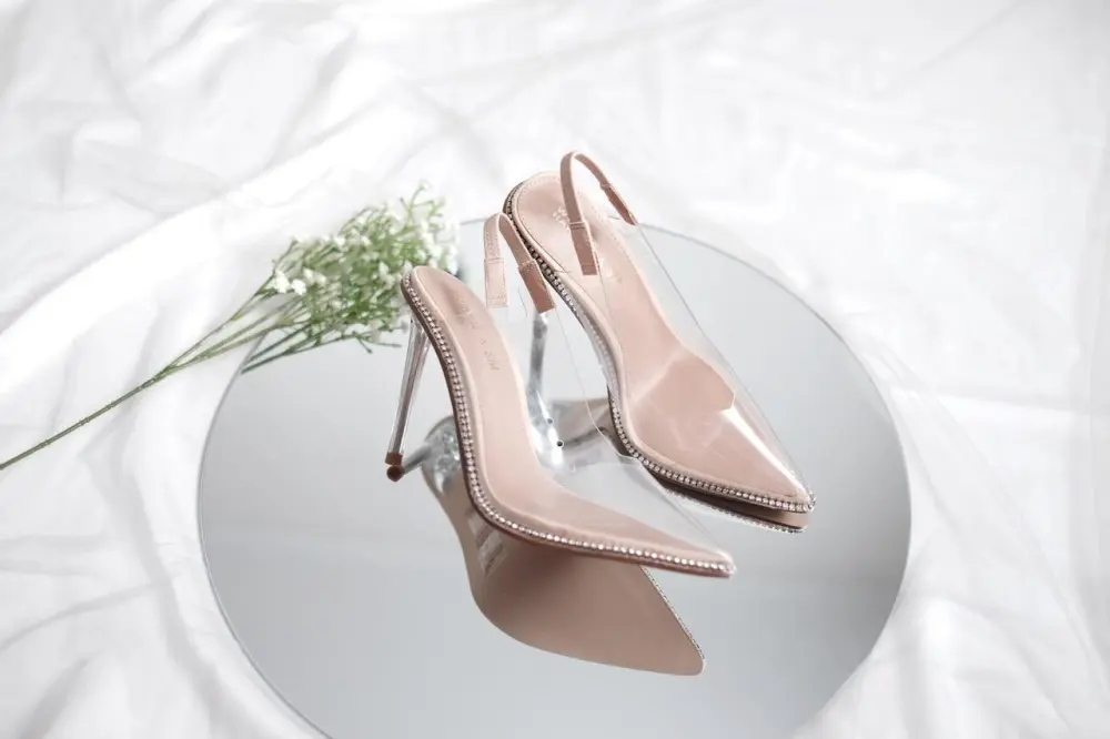STEVE MADDEN SAVLAMAR clear