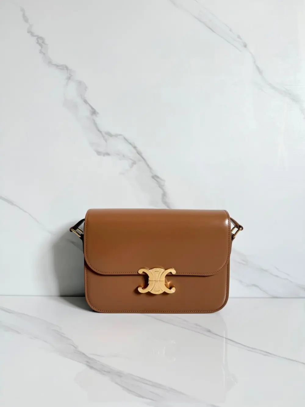 CELINE CLASSIQUE TRIOMPHE NATURAL CALFSKIN tan ghw