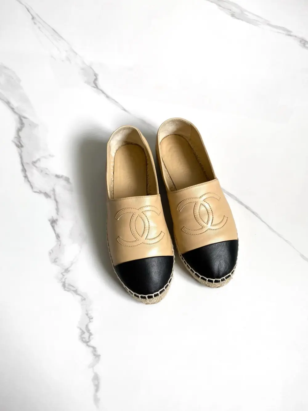 CHANEL ESPADRILLES CLASSIC beige black