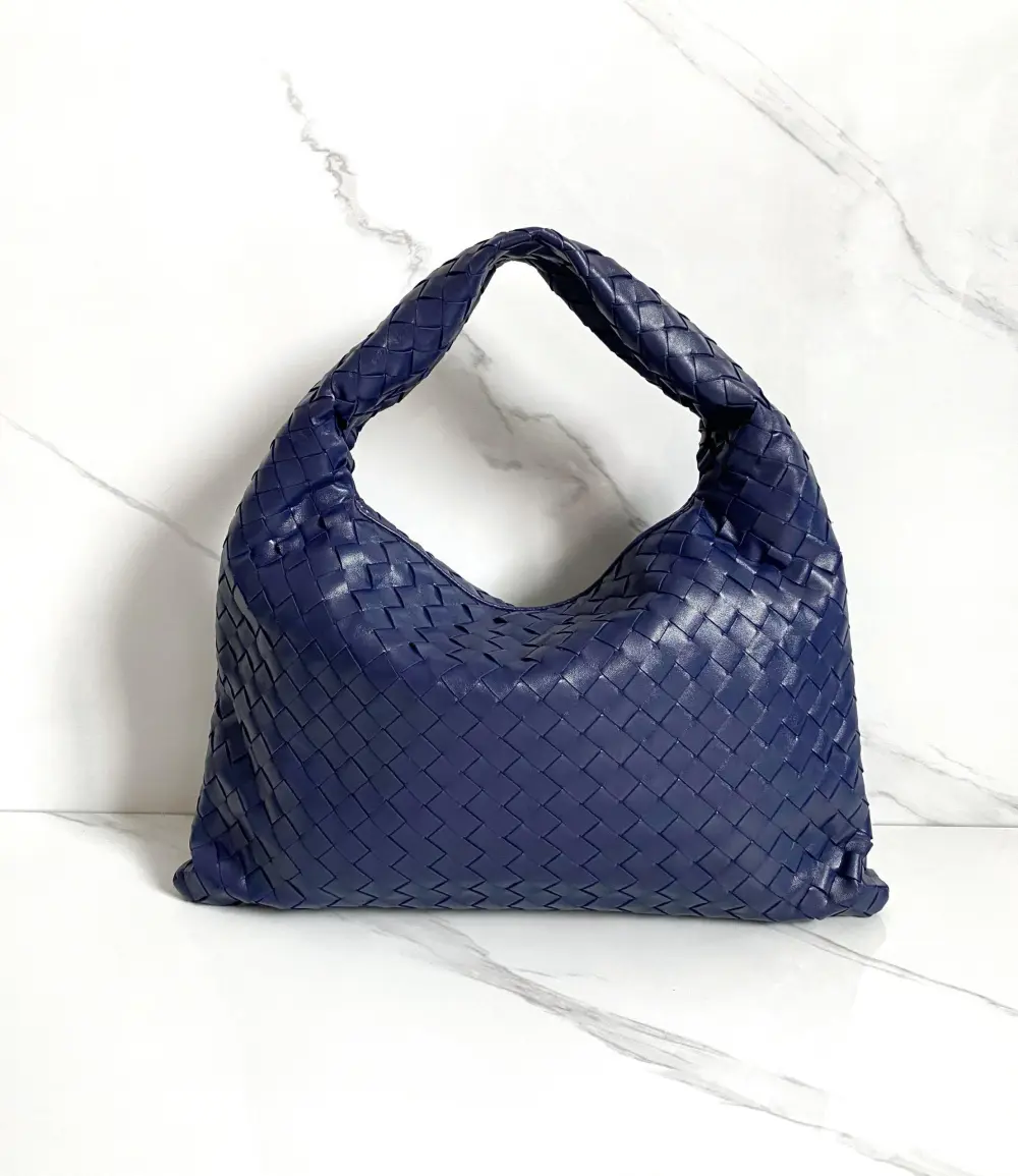 BOTTEGA VENETA BV SMALL HOP BAG navy