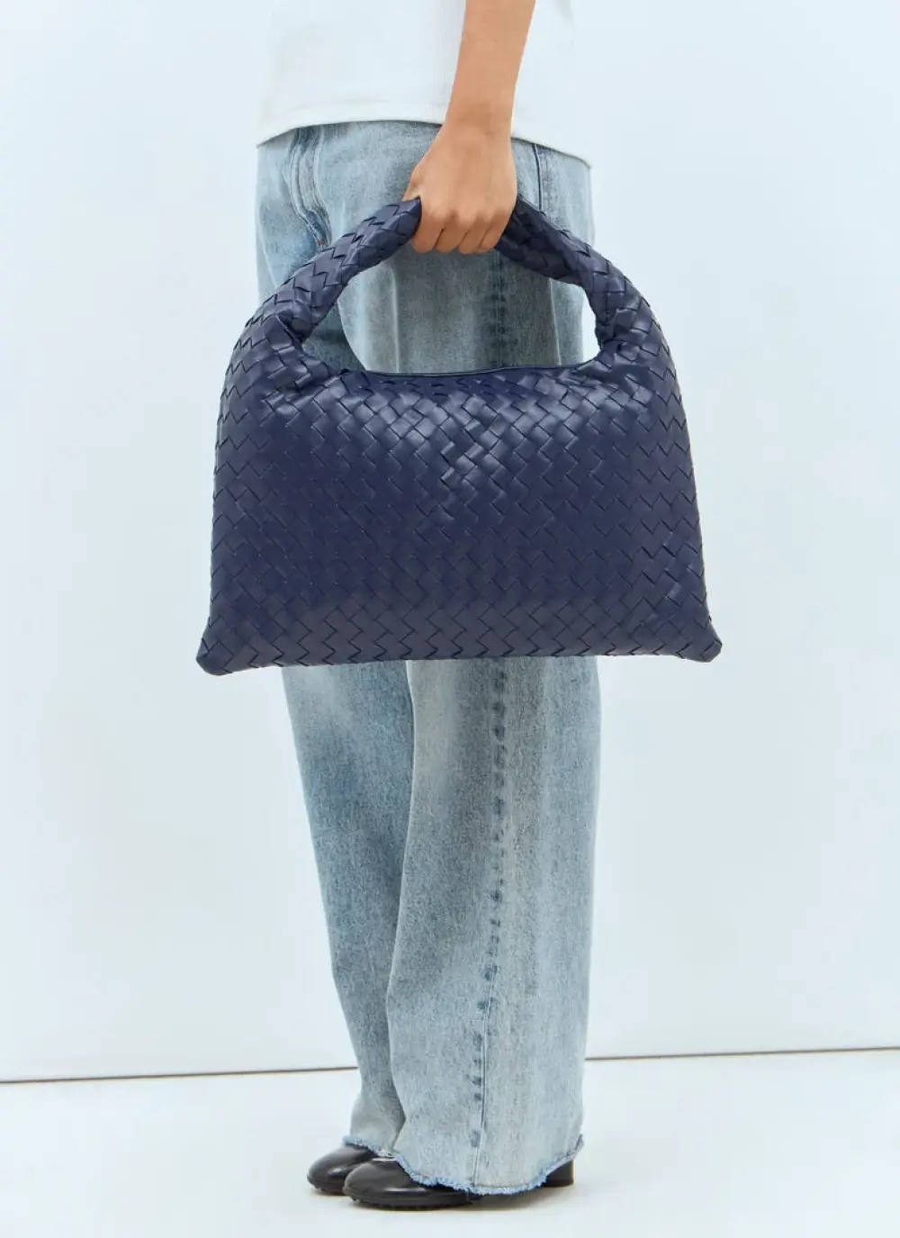 BOTTEGA VENETA BV SMALL HOP BAG navy