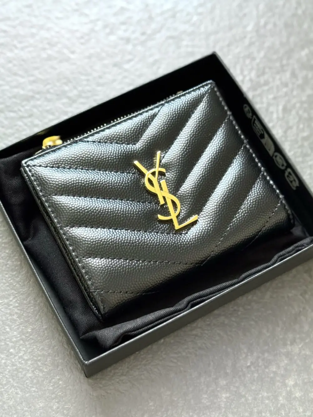 YSL SAINT LAURENT BIFOLD COMPACT WALLET WITH ZIP COIN (PHOTO) BLACK CAVIAR GHW