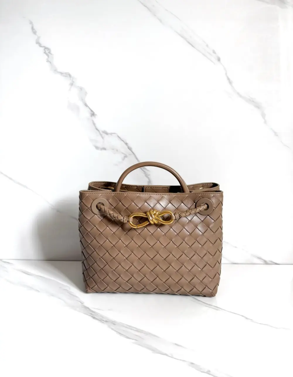 BOTTEGA VENETA BV SMALL ANDIAMO BAG PINECONE GHW