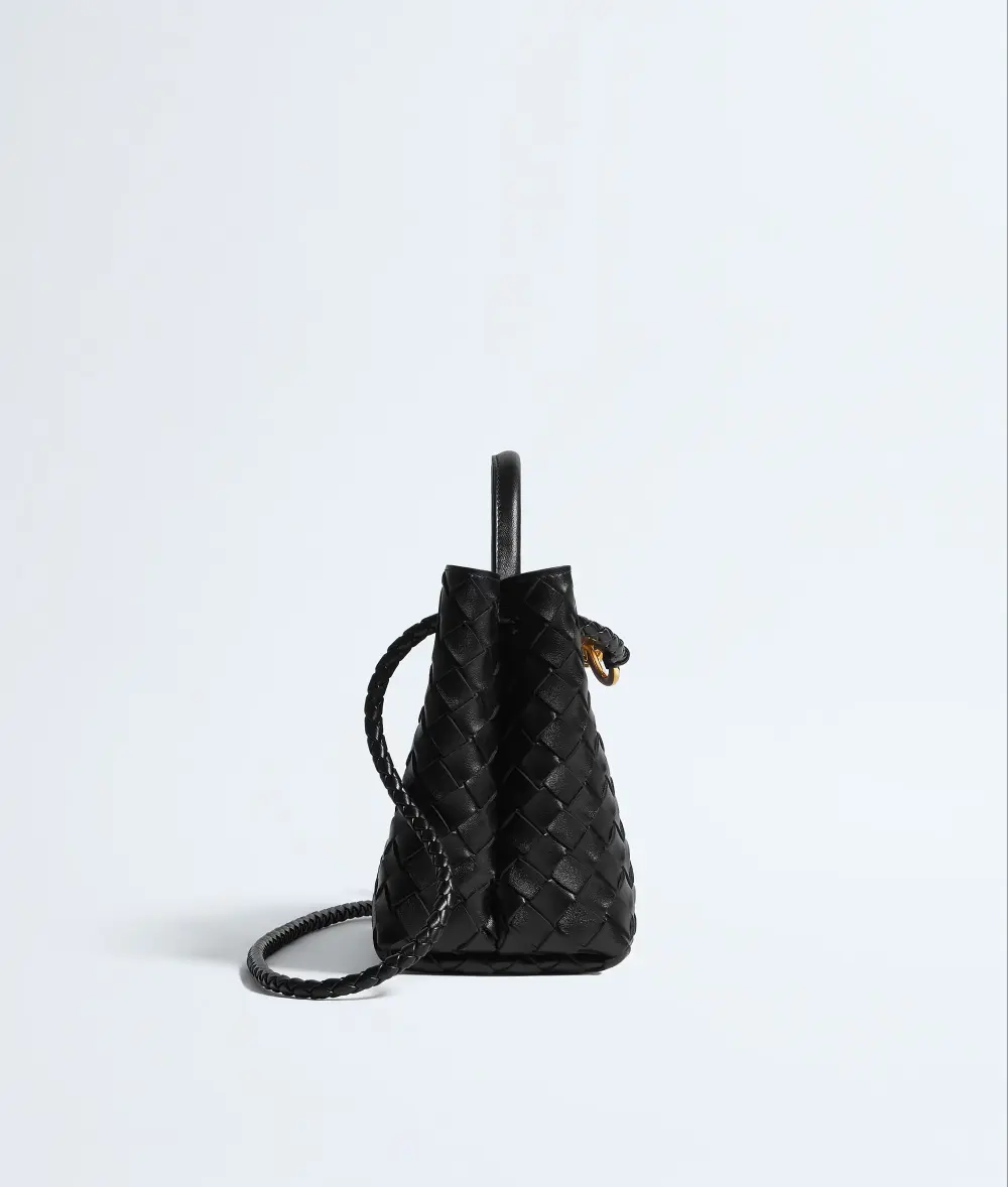 BOTTEGA VENETA BV SMALL ANDIAMO BAG BLACK GHW