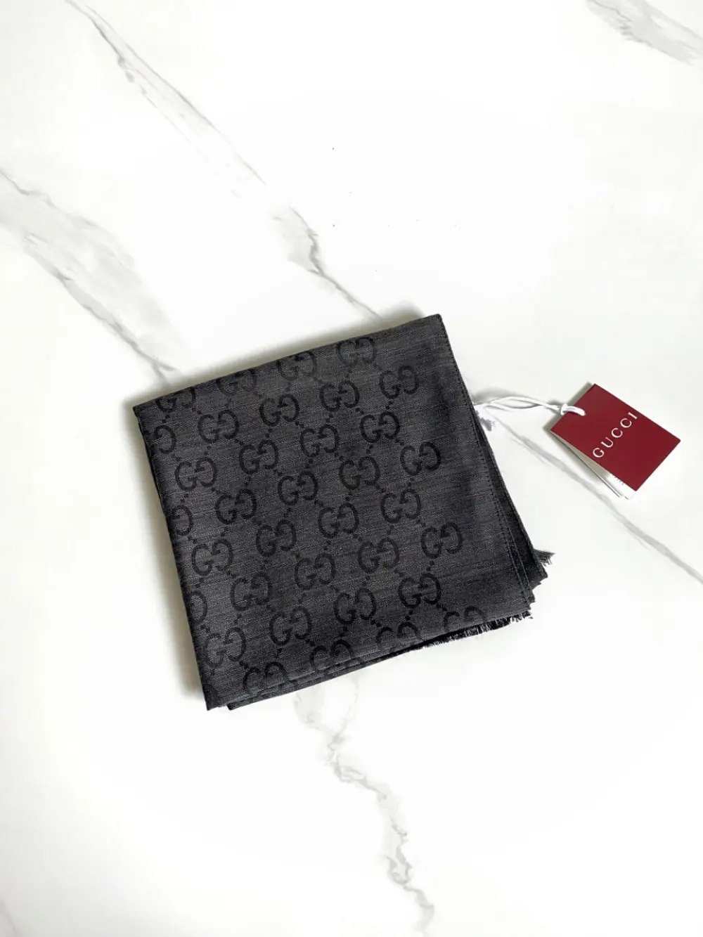 GUCCI GG SHAWL BLACK
