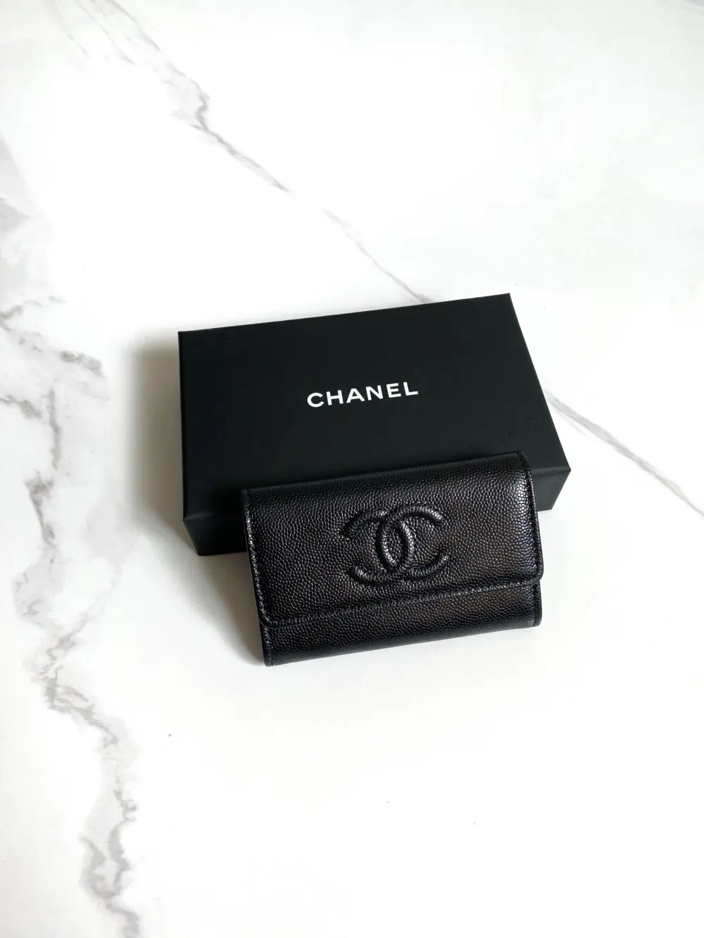 CHANEL CARD CASE FLAP (BIG LOGO) BLACK SHW